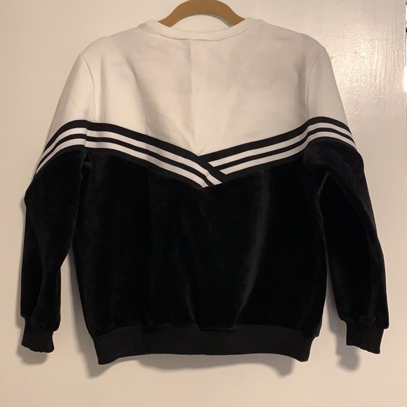 Sweatshirt - Picture 2 of 2